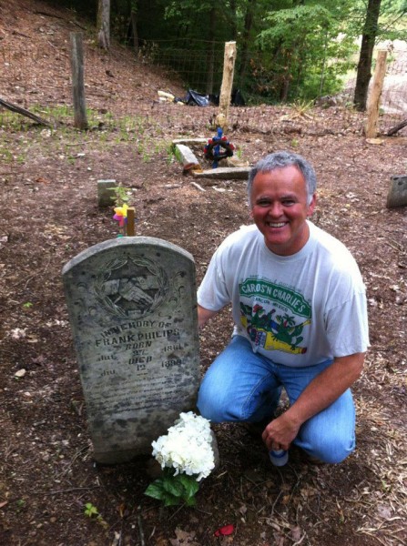 Bad Frank Philips Gravesite - courtesy of Reed Potter