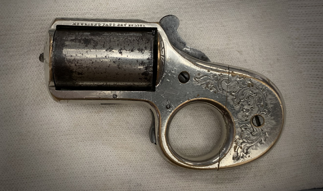 Deringer handgun