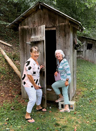 Group at Loretta Lynn’s Butcher Holler